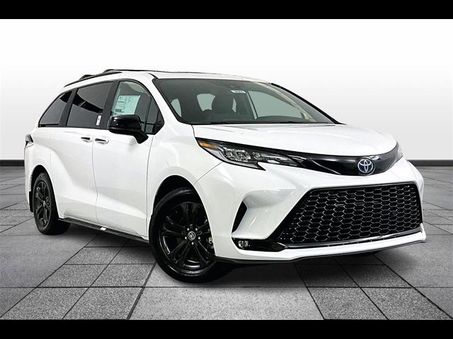 2025 Toyota Sienna XSE