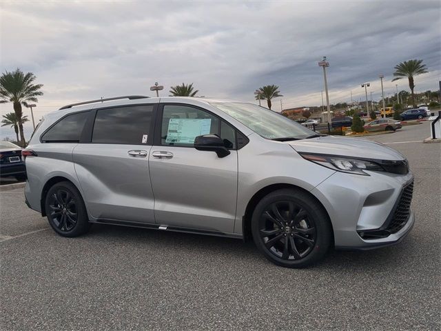 2025 Toyota Sienna XSE