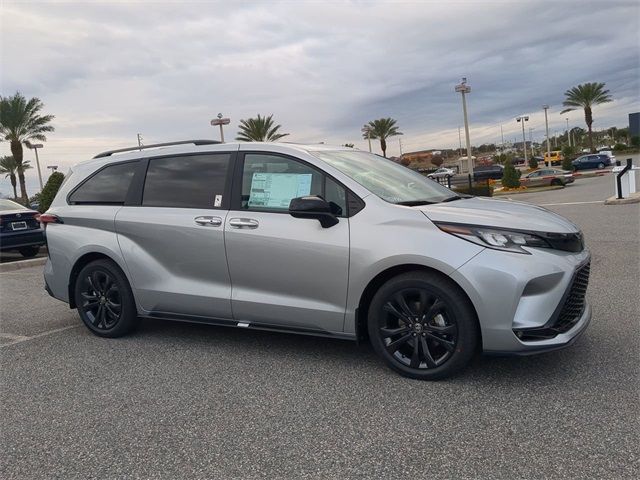 2025 Toyota Sienna XSE