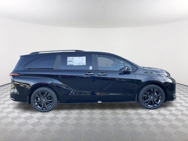 2025 Toyota Sienna XSE