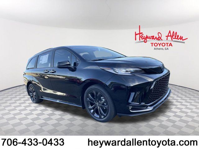 2025 Toyota Sienna XSE