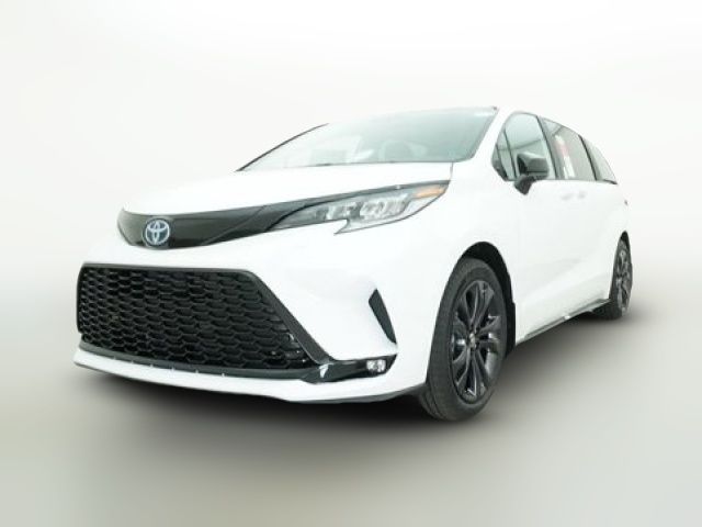 2025 Toyota Sienna XSE