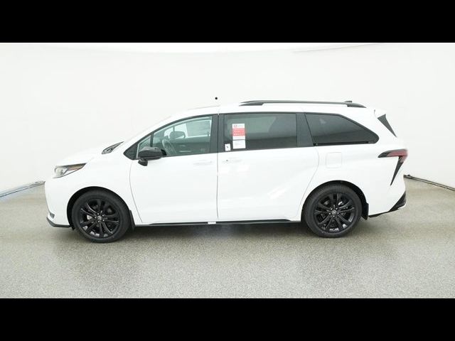 2025 Toyota Sienna XSE