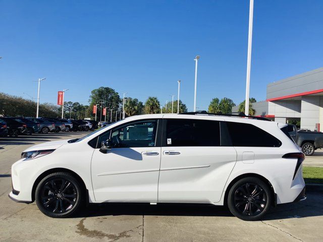 2025 Toyota Sienna XSE