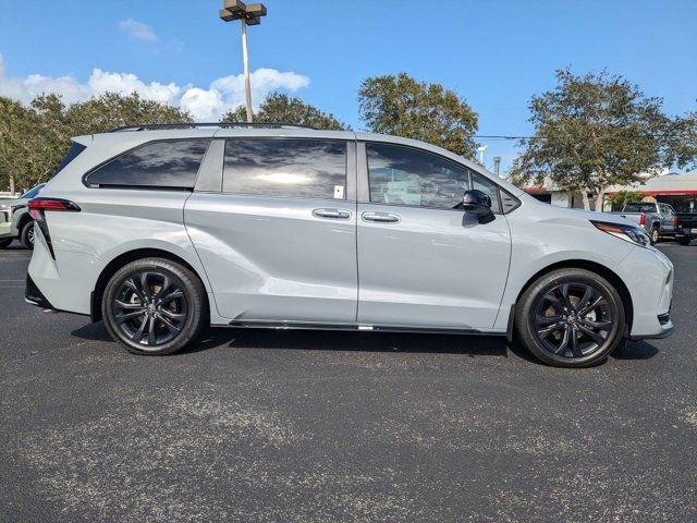 2025 Toyota Sienna XSE