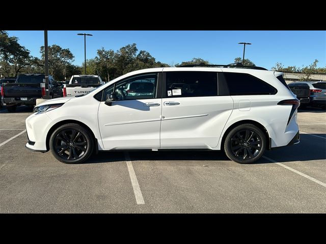 2025 Toyota Sienna XSE