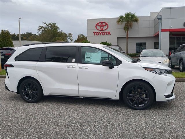 2025 Toyota Sienna XSE