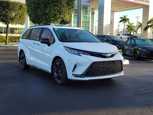 2025 Toyota Sienna XSE