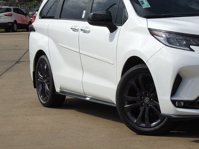 2025 Toyota Sienna XSE