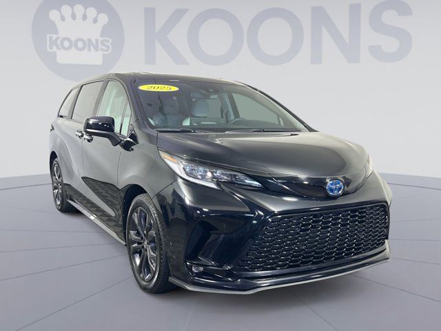 2025 Toyota Sienna XSE