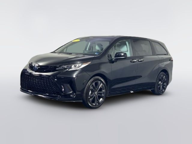 2025 Toyota Sienna XSE
