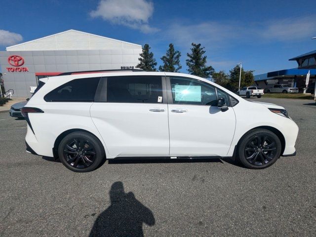 2025 Toyota Sienna XSE