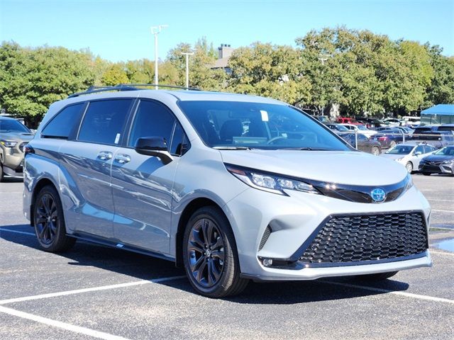 2025 Toyota Sienna XSE