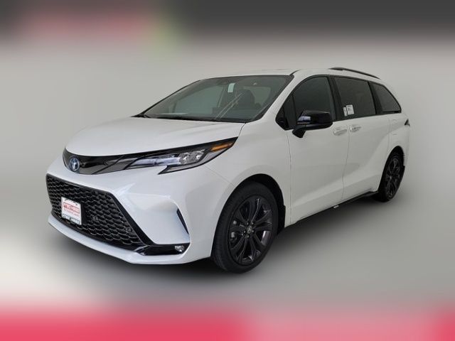 2025 Toyota Sienna XSE