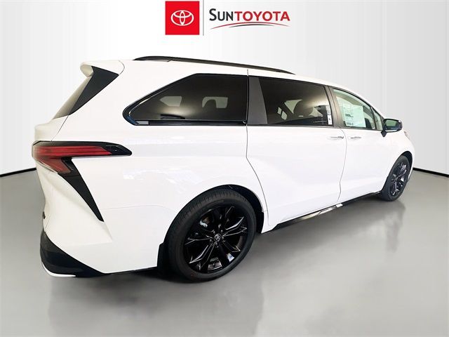 2025 Toyota Sienna XSE