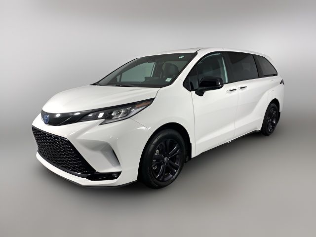 2025 Toyota Sienna XSE