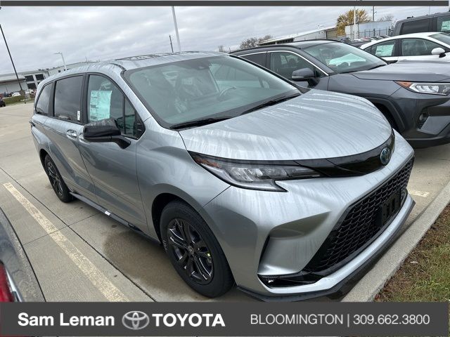 2025 Toyota Sienna XSE