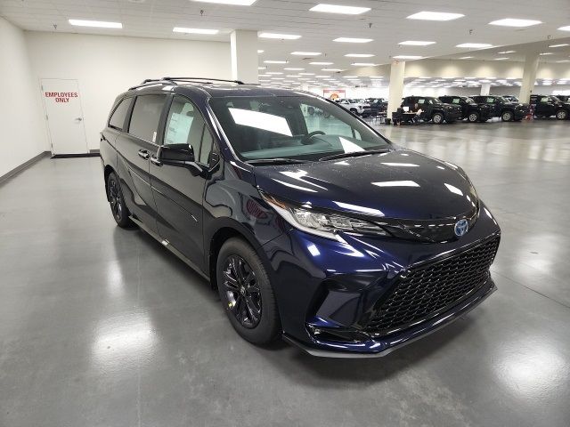 2025 Toyota Sienna XSE