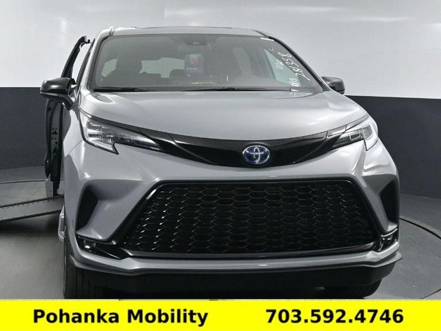 2025 Toyota Sienna XSE