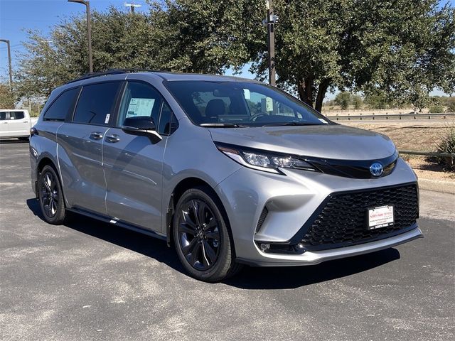 2025 Toyota Sienna XSE