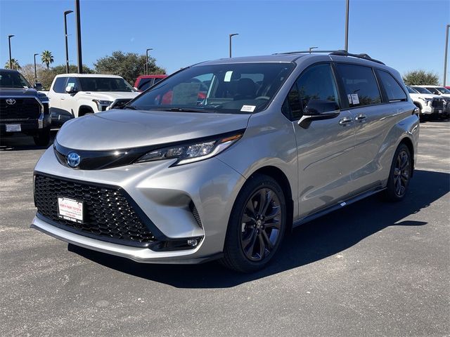 2025 Toyota Sienna XSE