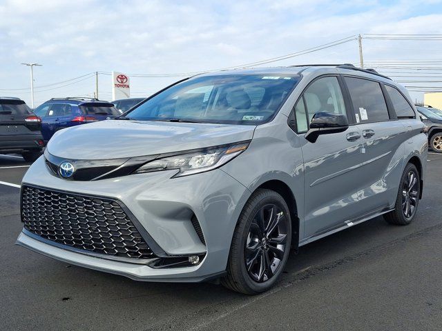 2025 Toyota Sienna XSE