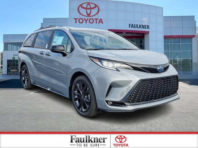 2025 Toyota Sienna XSE