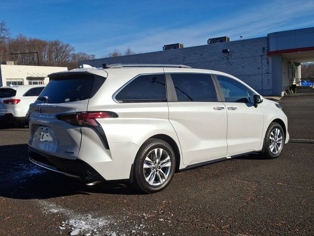 2025 Toyota Sienna Limited