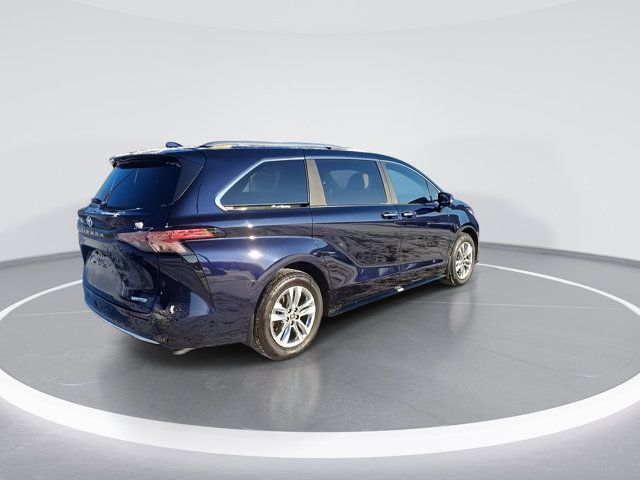 2025 Toyota Sienna Limited