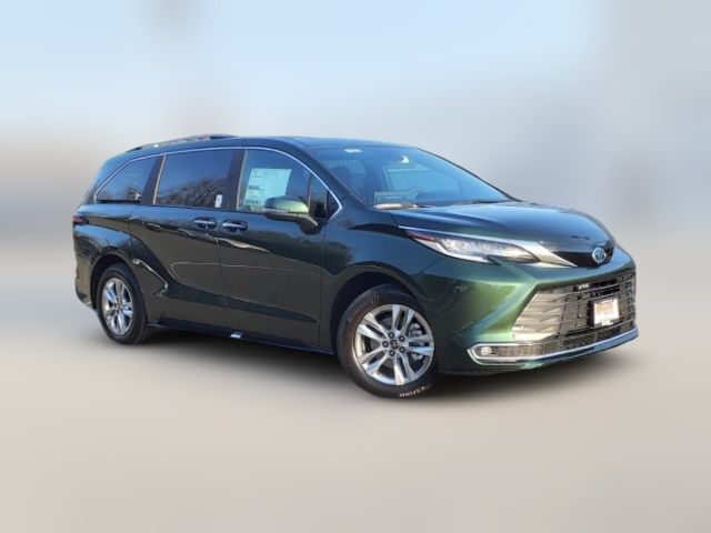 2025 Toyota Sienna Limited