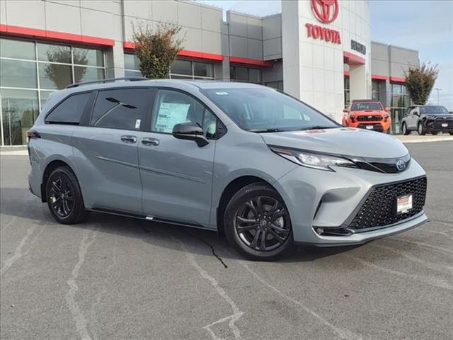 2025 Toyota Sienna XSE