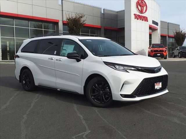 2025 Toyota Sienna XSE