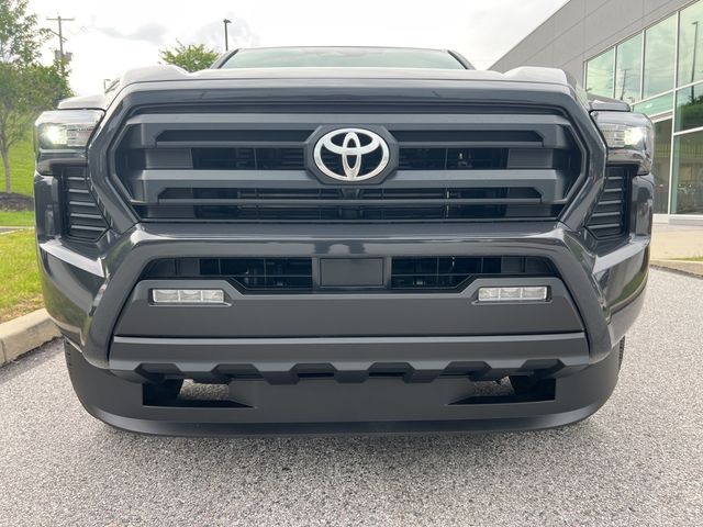 2025 Toyota Tacoma 4WD 