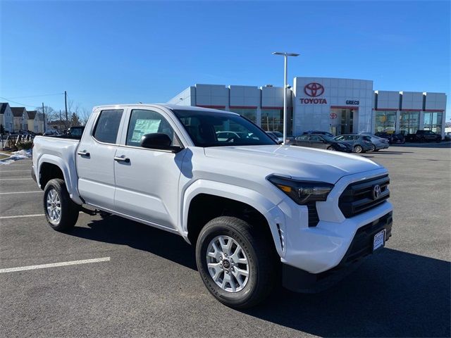 2025 Toyota Tacoma SR