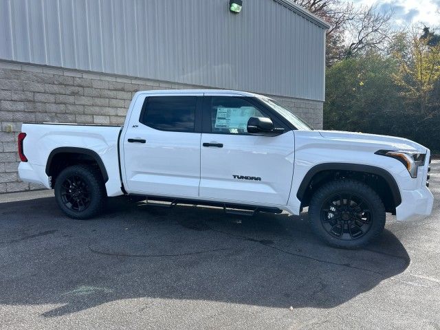 2025 Toyota Tundra SR