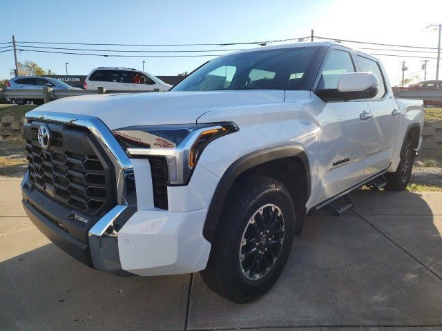 2025 Toyota Tundra SR5