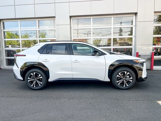 2025 Toyota bZ4X XLE