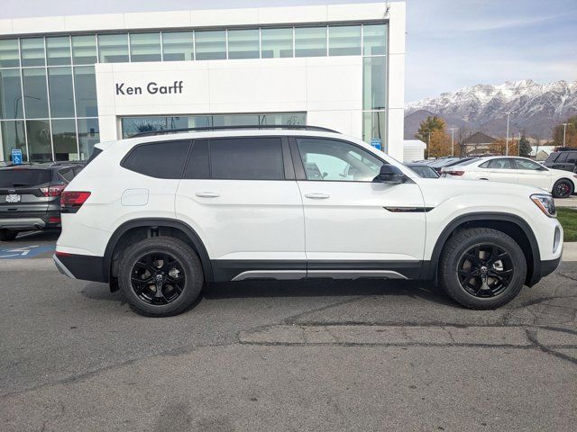 2025 Volkswagen Atlas 2.0T Peak Edition SE w/Technology