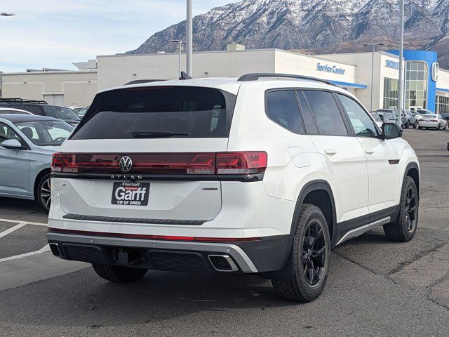 2025 Volkswagen Atlas 2.0T Peak Edition SE w/Technology