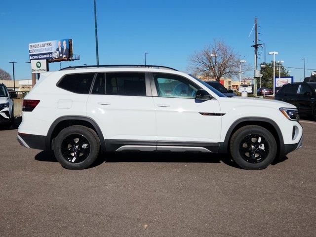 2025 Volkswagen Atlas 2.0T Peak Edition SE w/Technology