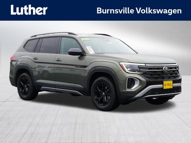 2025 Volkswagen Atlas 2.0T Peak Edition SE w/Technology