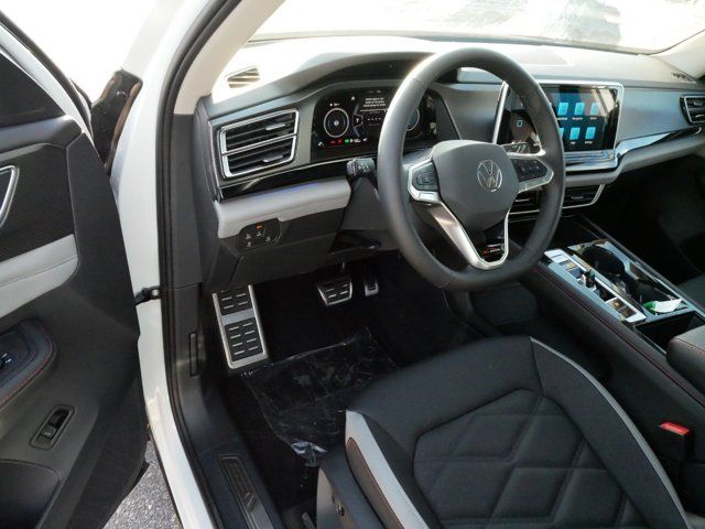 2025 Volkswagen Atlas 2.0T Peak Edition SE w/Technology