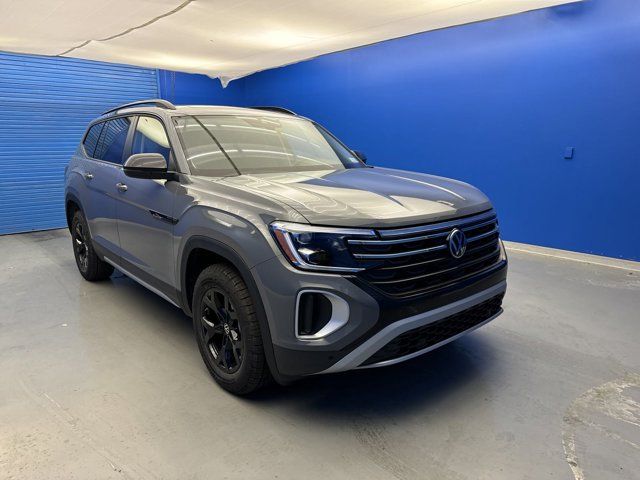 2025 Volkswagen Atlas 2.0T Peak Edition SE w/Technology