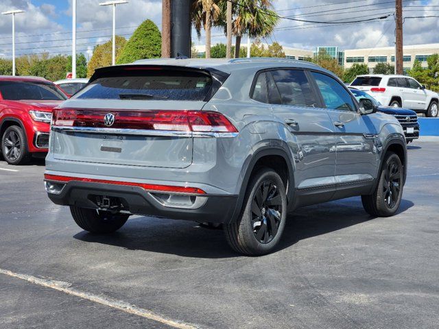 2025 Volkswagen Atlas Cross Sport 2.0T SE Technology