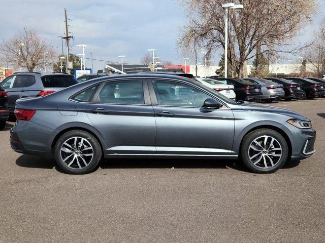 2025 Volkswagen Jetta SE