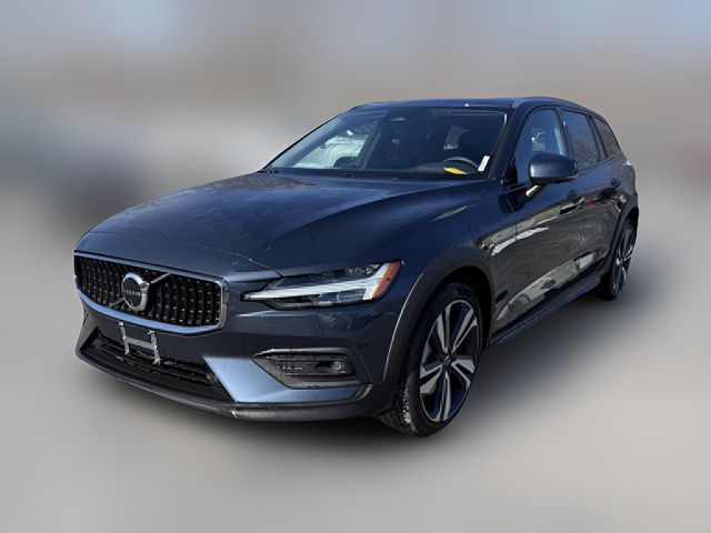 2025 Volvo V60 Cross Country Plus