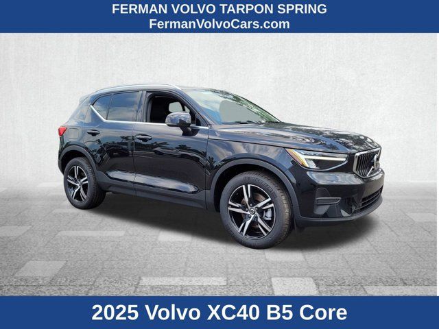 2025 Volvo XC40 Core Bright Theme