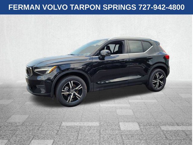 2025 Volvo XC40 Core Bright Theme