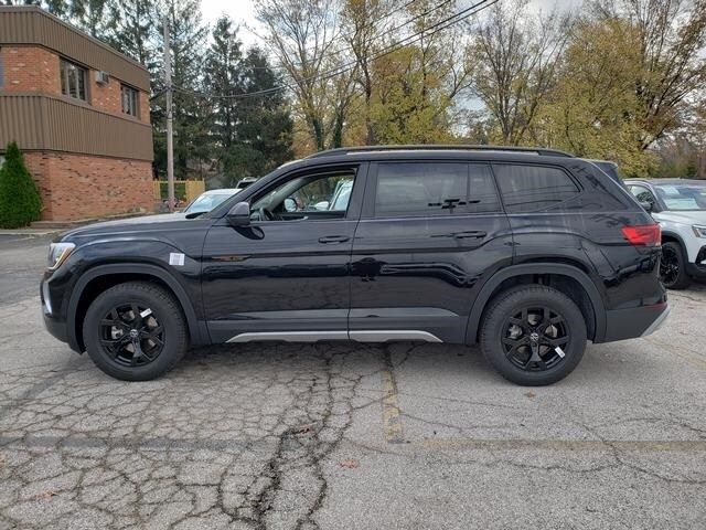 2025 Volkswagen Atlas 2.0T Peak Edition