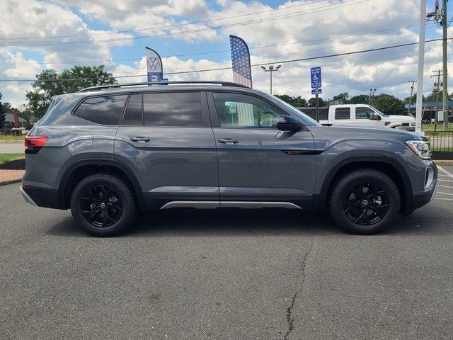 2025 Volkswagen Atlas 2.0T Peak Edition